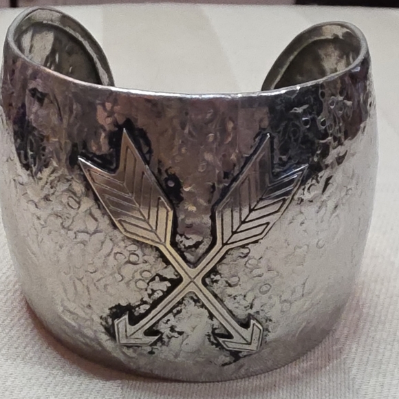 VINTAGE SILVER NAVAJO CUFF BRACELET 53.46 Grams ADJUSTABLE TO FIT MOST WRISTS - Picture 4 of 5